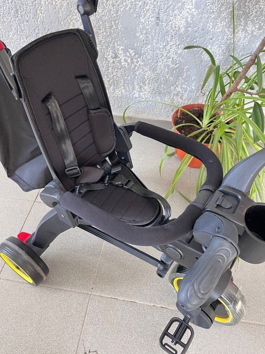 Коляска складная 3-колесная Luxmom S7 Черный