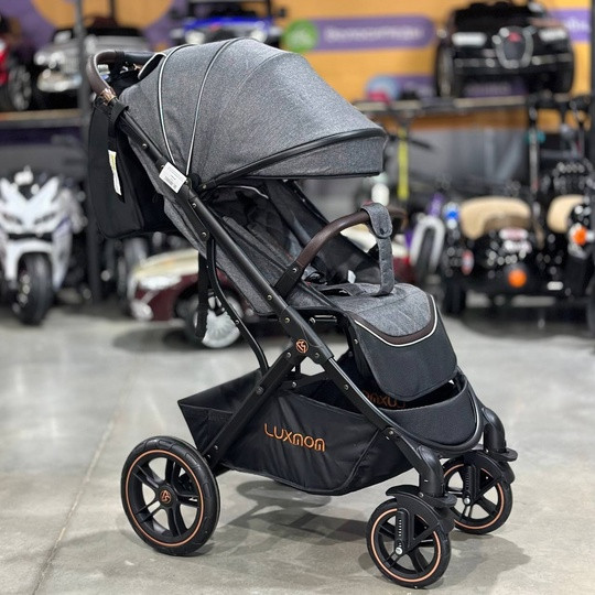 Коляска прогулочная Luxmom 609