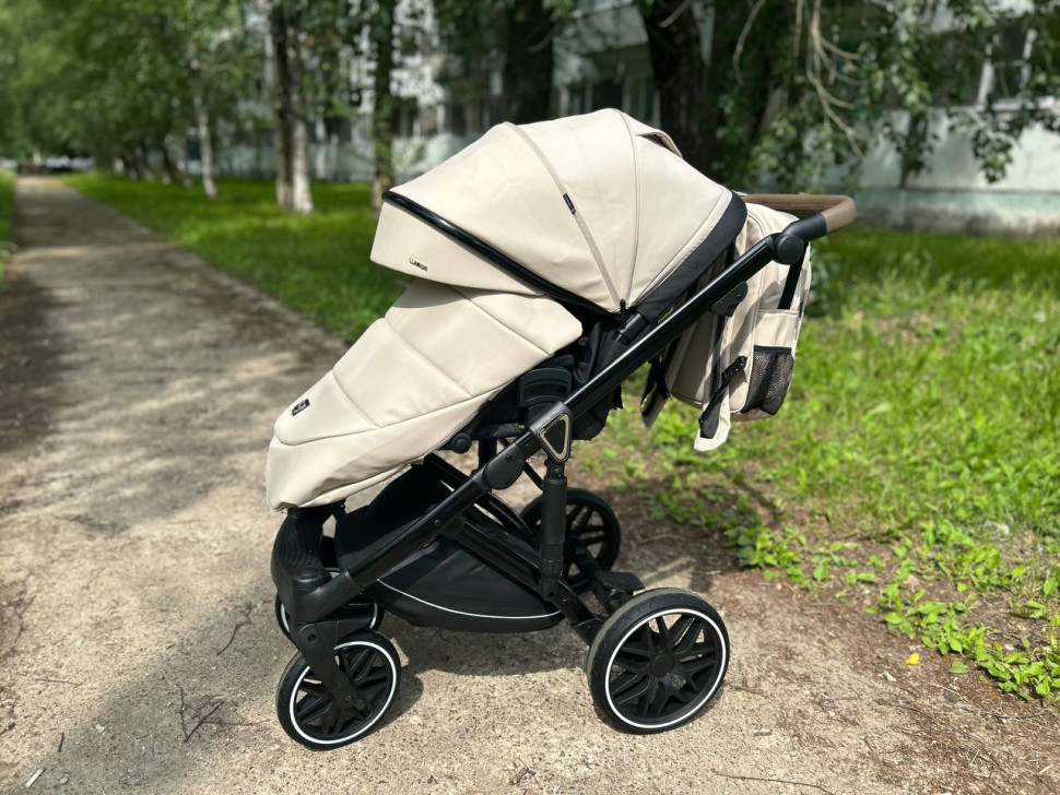 Коляска Luxmom F2 Экокожа 2в1 Бежевый