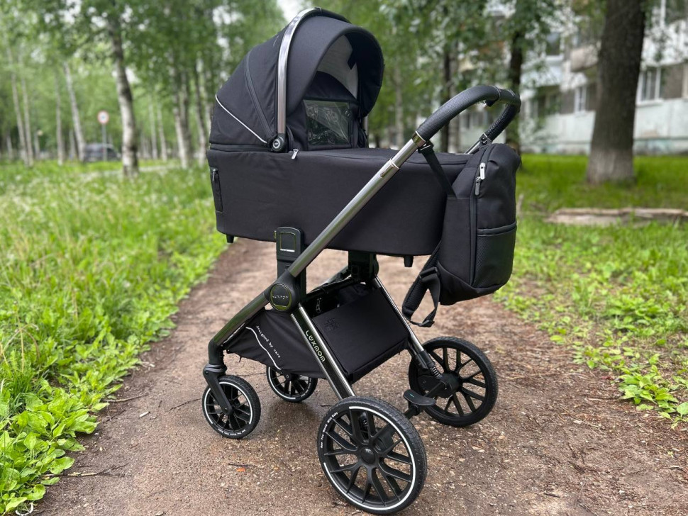 Коляска luxmom 888 3B1 Черный