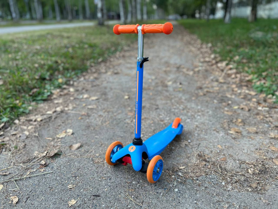 Самокат трёхколёсный ROCKET, оранжево-синий
